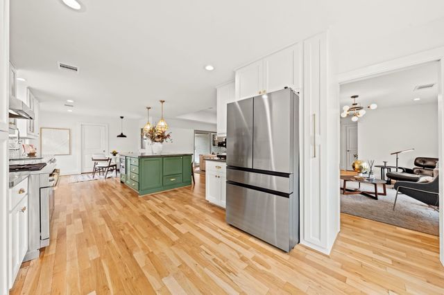5618 Wigton Drive, Houston, TX 77096