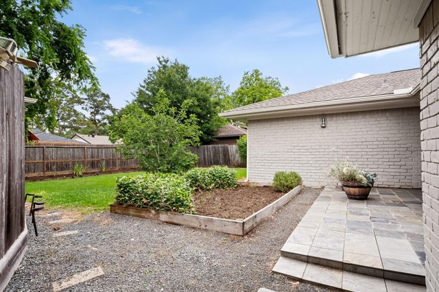 5618 Wigton Drive, Houston, TX 77096