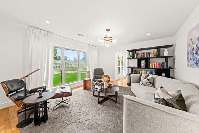 5618 Wigton Drive, Houston, TX 77096