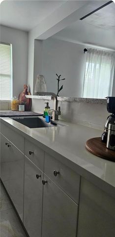 144 NW 7th Ave 1, Dania Beach, FL 33004