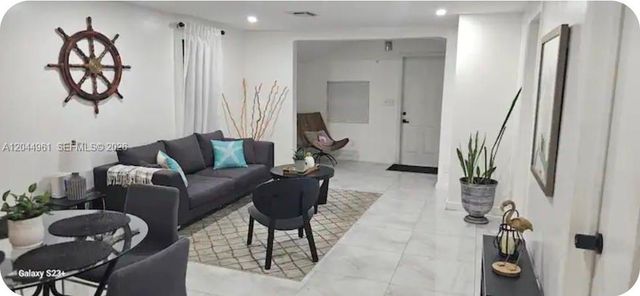 144 NW 7th Ave 1, Dania Beach, FL 33004