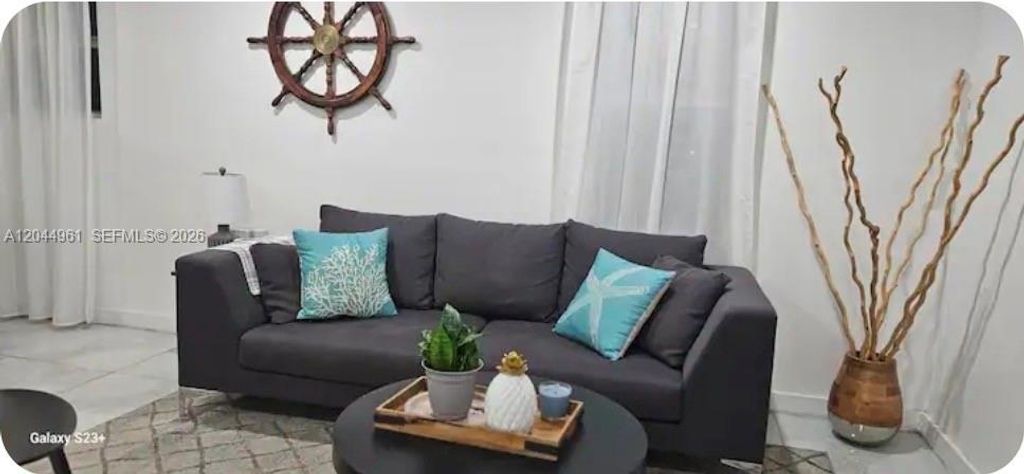 144 NW 7th Ave 1, Dania Beach, FL 33004