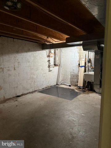 16 HAMLET DR, Owings Mills, MD 21117