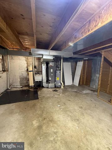 16 HAMLET DR, Owings Mills, MD 21117