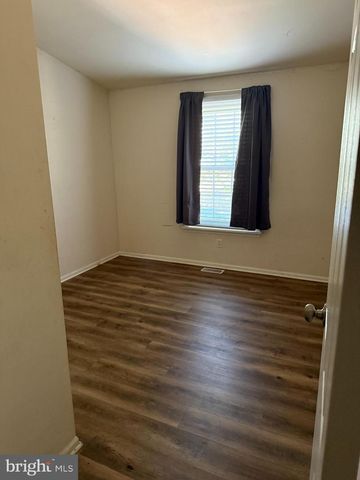 16 HAMLET DR, Owings Mills, MD 21117