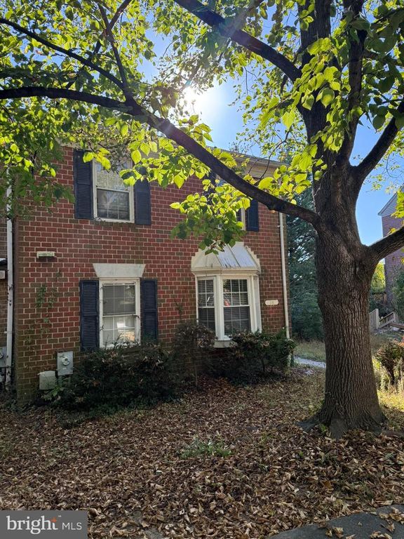 16 HAMLET DR, Owings Mills, MD 21117