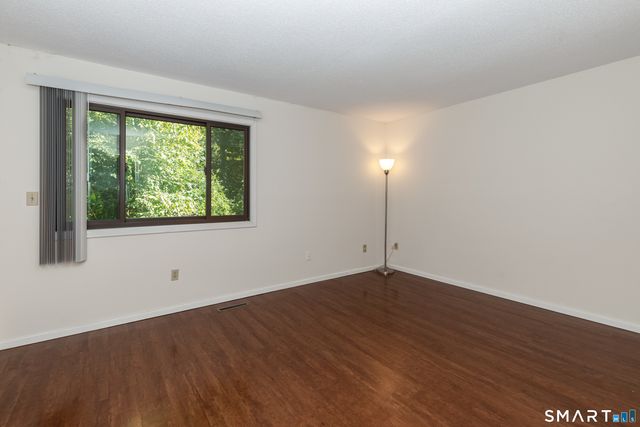 5 Alder Court 84A, Woodbury, CT 06798