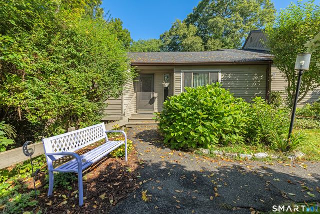 5 Alder Court 84A, Woodbury, CT 06798