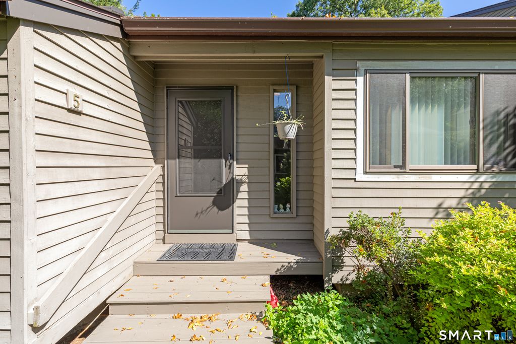 5 Alder Court 84A, Woodbury, CT 06798
