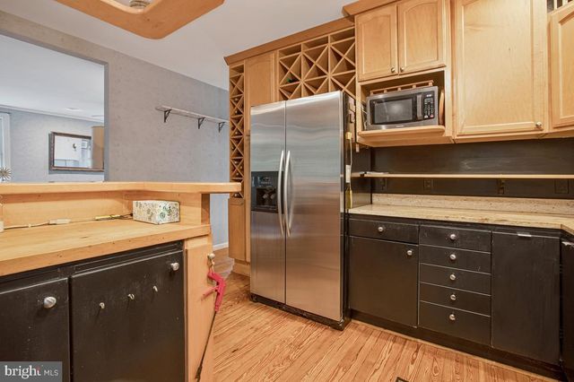 2422 PICKWICK RD, Baltimore, MD 21207