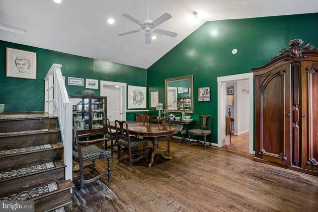 2422 PICKWICK RD, Baltimore, MD 21207