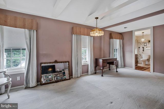 2422 PICKWICK RD, Baltimore, MD 21207
