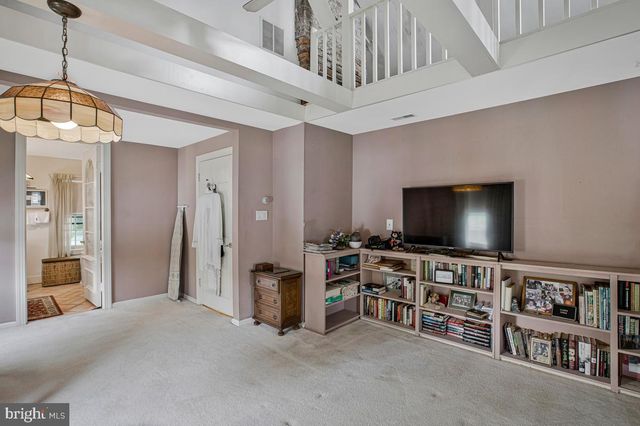 2422 PICKWICK RD, Baltimore, MD 21207