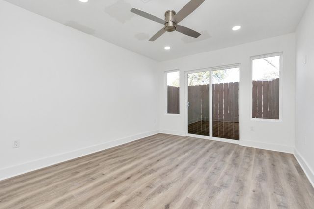 7604 De Priest Street B, Houston, TX 77088