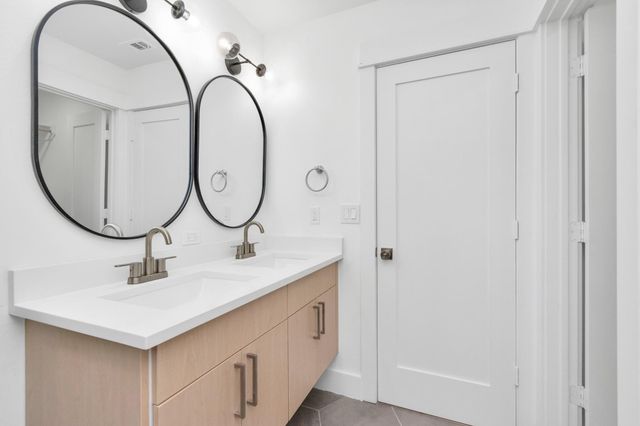 7604 De Priest Street B, Houston, TX 77088