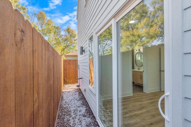 7604 De Priest Street B, Houston, TX 77088