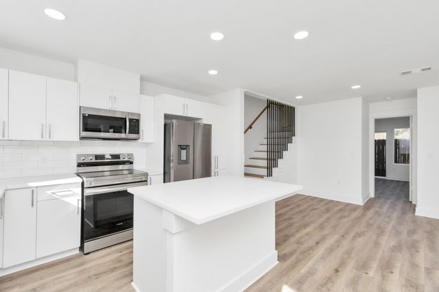 7604 De Priest Street B, Houston, TX 77088