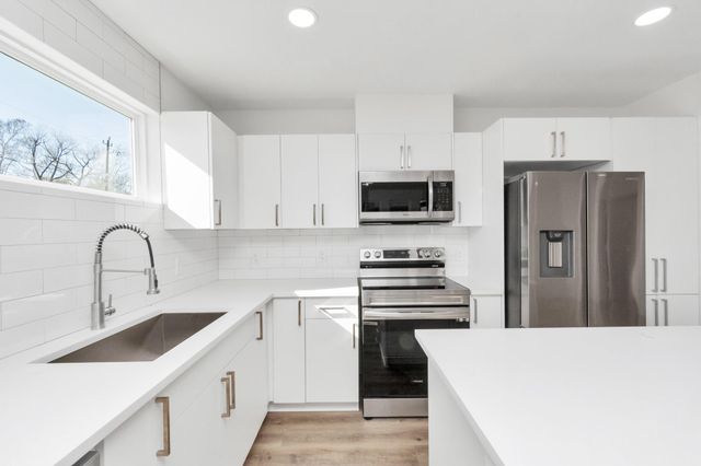 7604 De Priest Street B, Houston, TX 77088