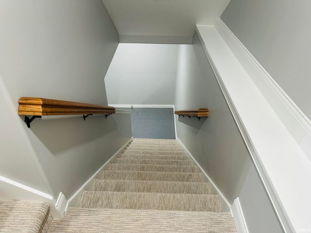 1612 North Shore Drive, Rochester, IN 46975
