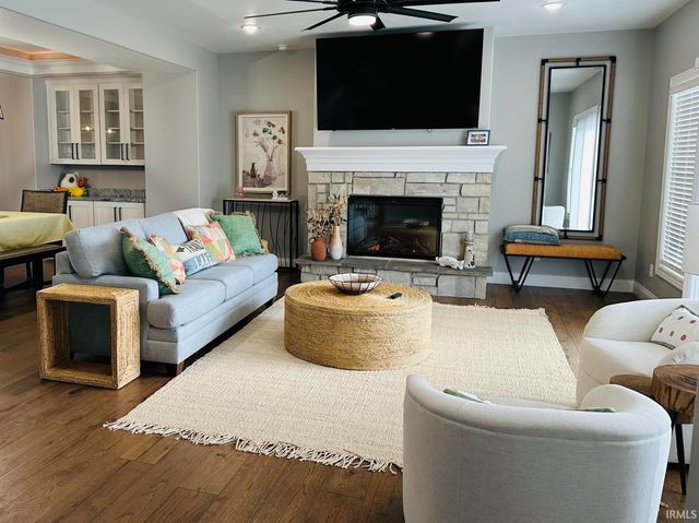 1612 North Shore Drive, Rochester, IN 46975
