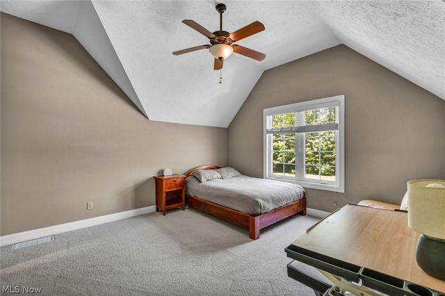 7125 Bridlewood Drive, Concord Twp, OH 44077