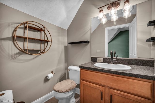 7125 Bridlewood Drive, Concord Twp, OH 44077