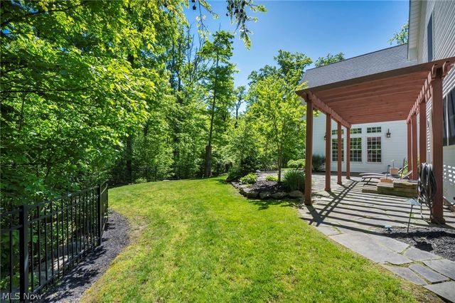 7125 Bridlewood Drive, Concord Twp, OH 44077