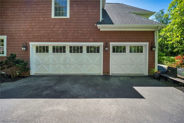 7125 Bridlewood Drive, Concord Twp, OH 44077