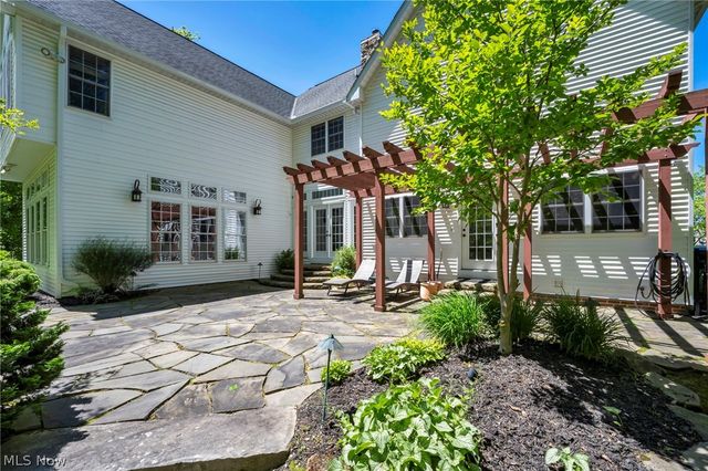 7125 Bridlewood Drive, Concord Twp, OH 44077