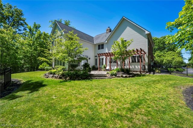 7125 Bridlewood Drive, Concord Twp, OH 44077