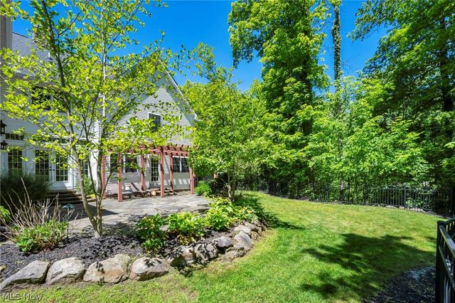 7125 Bridlewood Drive, Concord Twp, OH 44077