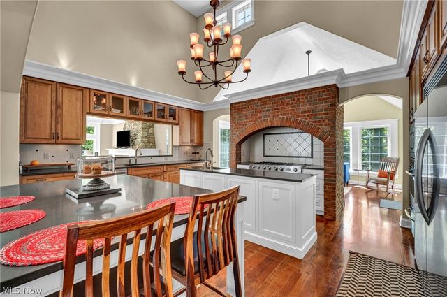 7125 Bridlewood Drive, Concord Twp, OH 44077