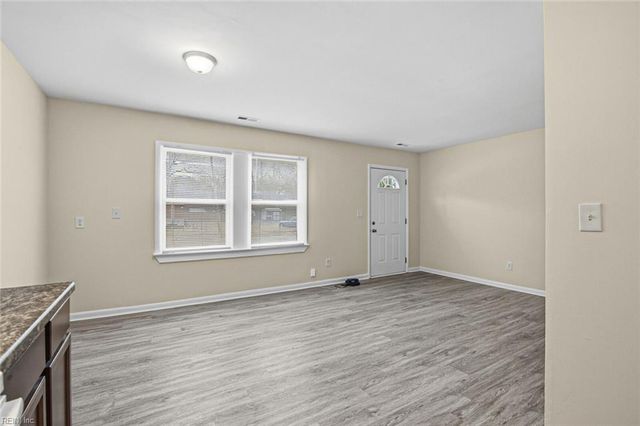 1127 Rowe ST, Hampton, VA 23669