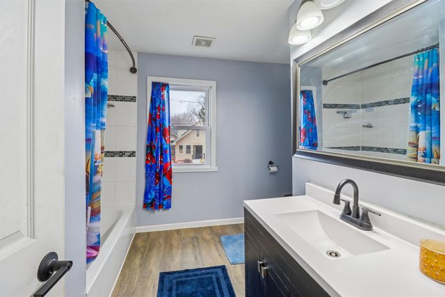 3943 12th Street, Des Moines, IA 50313