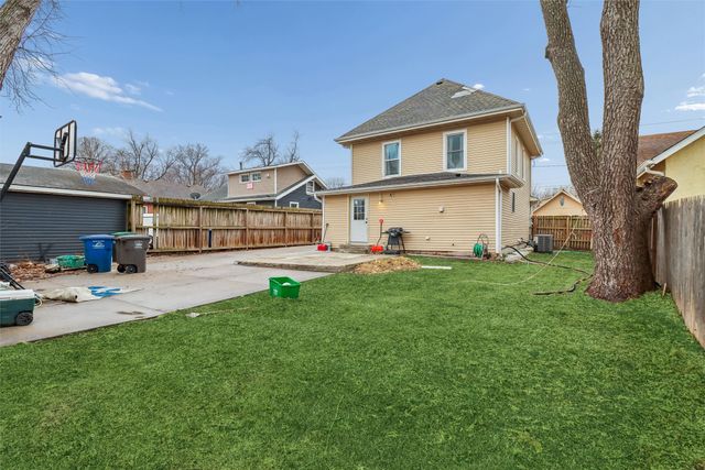 3943 12th Street, Des Moines, IA 50313