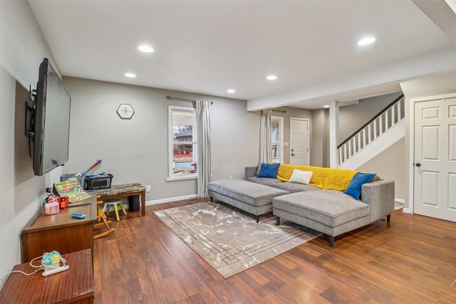 3943 12th Street, Des Moines, IA 50313