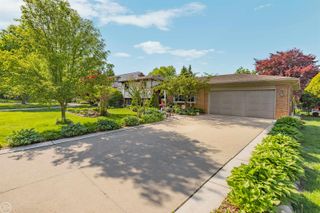 28329 E Blom Drive, Harrison Twp, MI 48045
