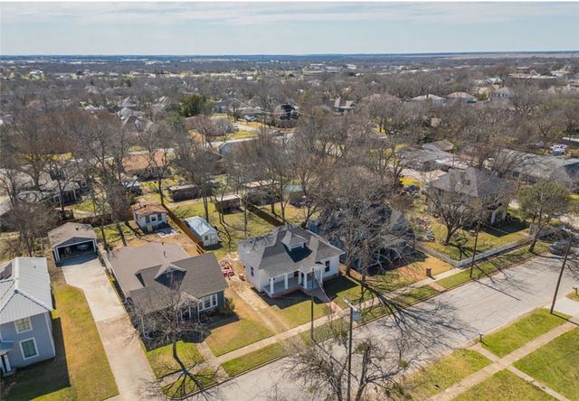 306 Craig Street, Hillsboro, TX 76645