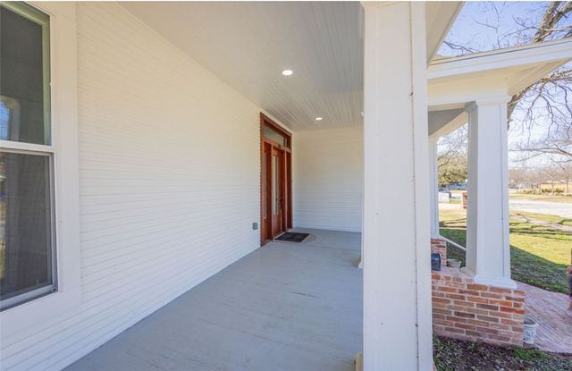 306 Craig Street, Hillsboro, TX 76645