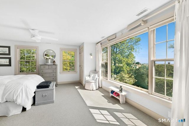 8 Seagate Road, Darien, CT 06820