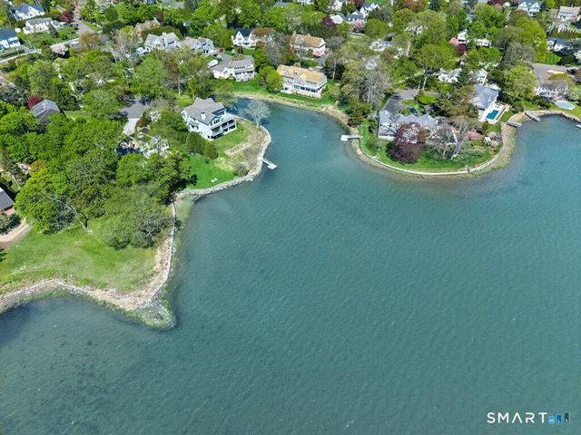 8 Seagate Road, Darien, CT 06820
