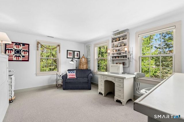 8 Seagate Road, Darien, CT 06820
