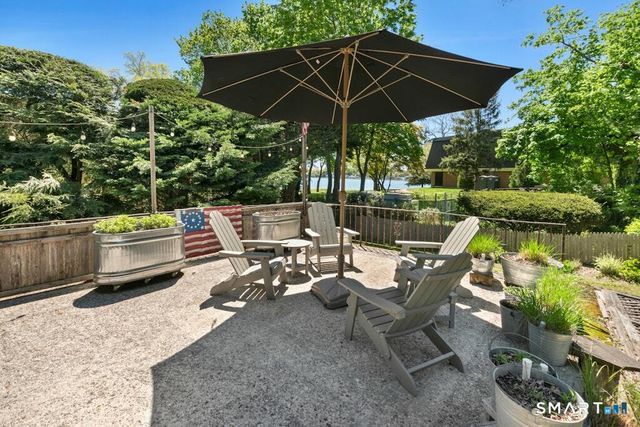 8 Seagate Road, Darien, CT 06820