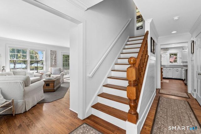 8 Seagate Road, Darien, CT 06820