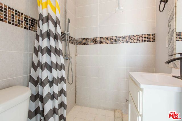 8525 Cadillac Avenue, Los Angeles, CA 90034