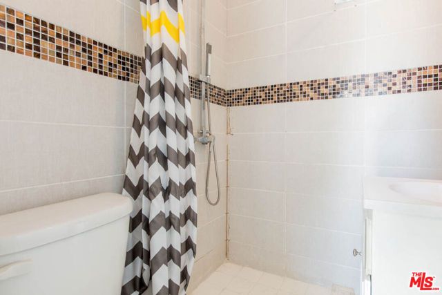 8525 Cadillac Avenue, Los Angeles, CA 90034