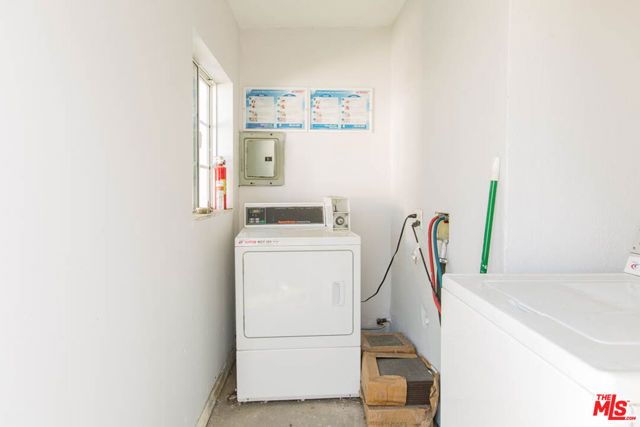 8525 Cadillac Avenue, Los Angeles, CA 90034