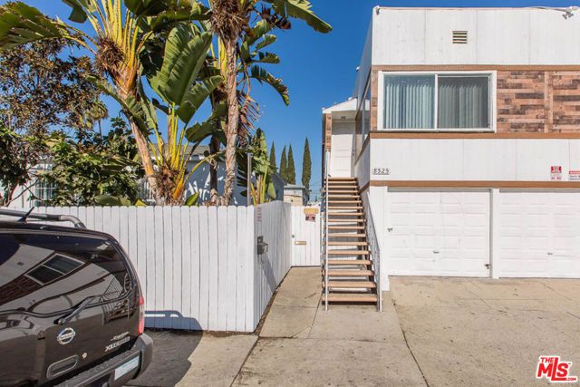 8525 Cadillac Avenue, Los Angeles, CA 90034
