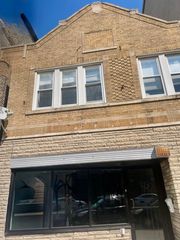 955 N Ashland Avenue Store, Chicago, IL 60622