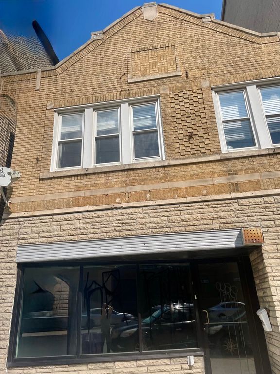 955 N Ashland Avenue Store, Chicago, IL 60622